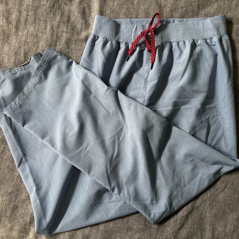 Jaanuu four pocket Scrub Bottoms LT Chambray blue